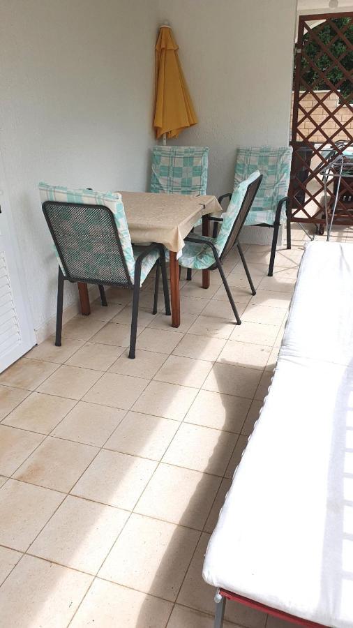 Apartments Dora Banjol Екстериор снимка