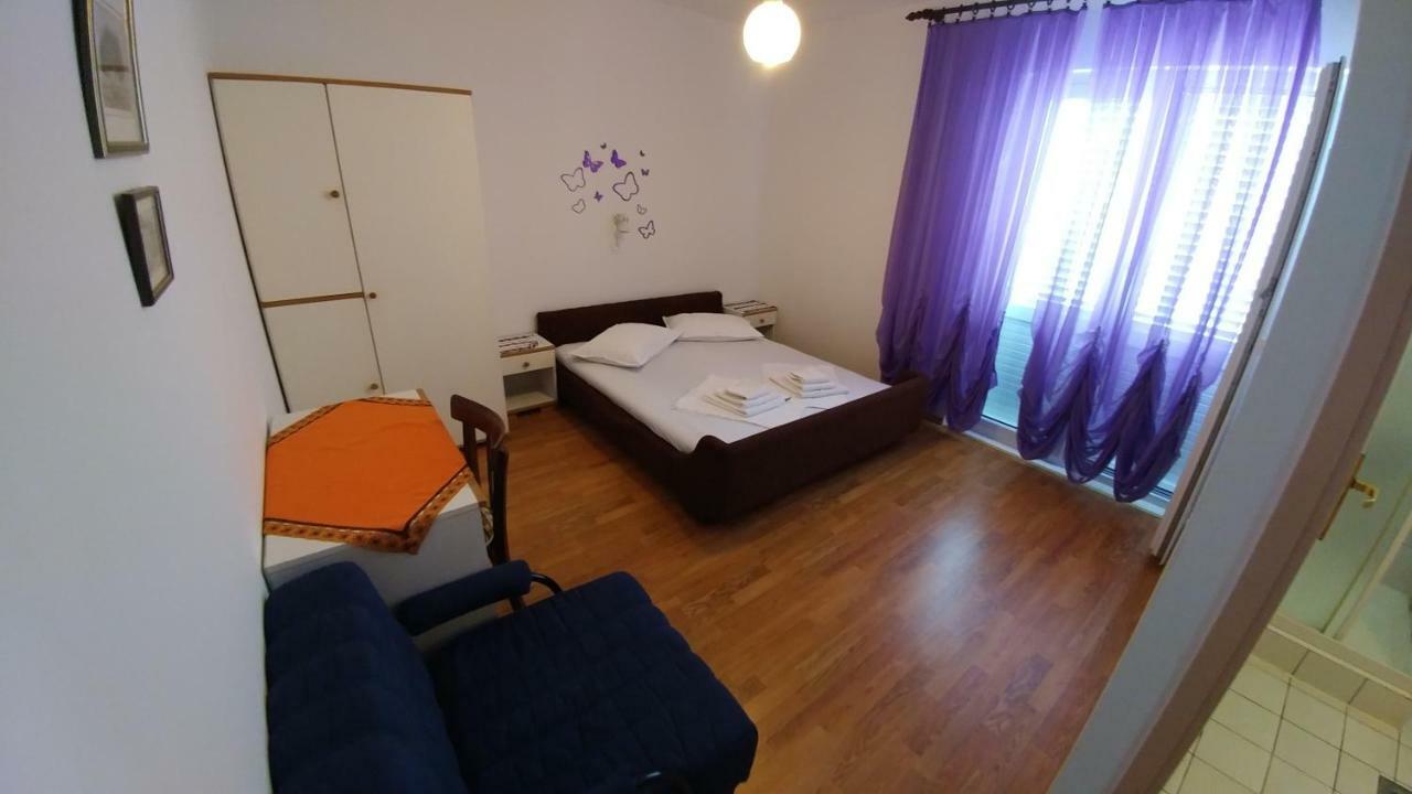 Apartments Dora Banjol Екстериор снимка