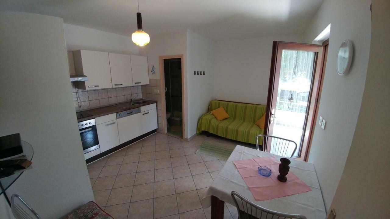 Apartments Dora Banjol Екстериор снимка