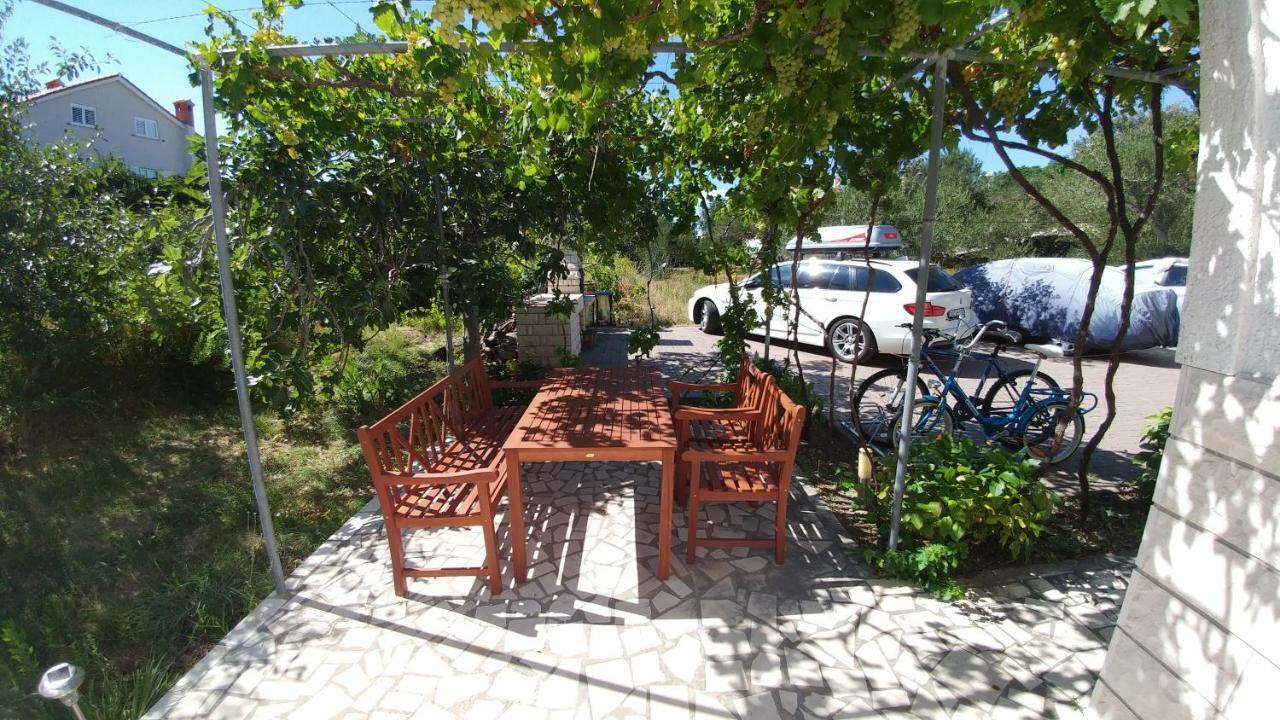 Apartments Dora Banjol Екстериор снимка
