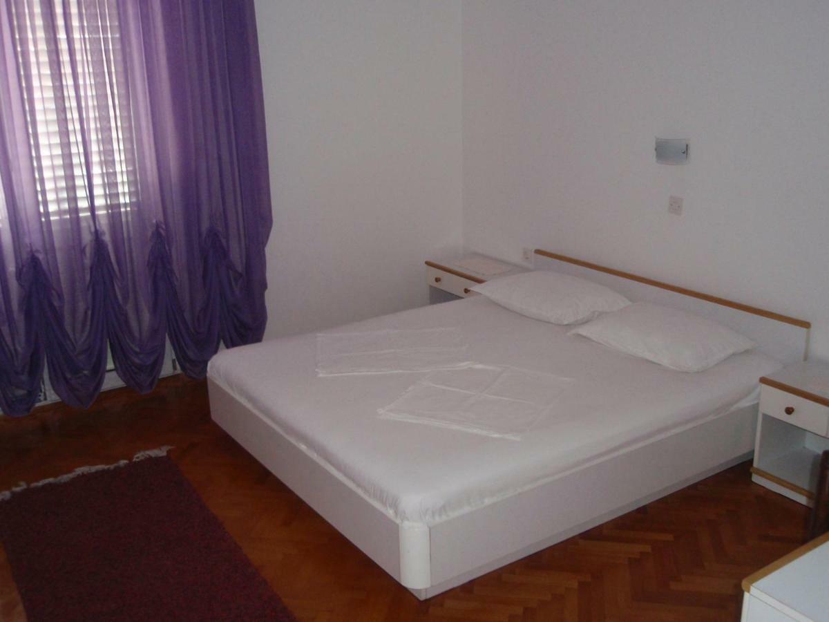 Apartments Dora Banjol Екстериор снимка